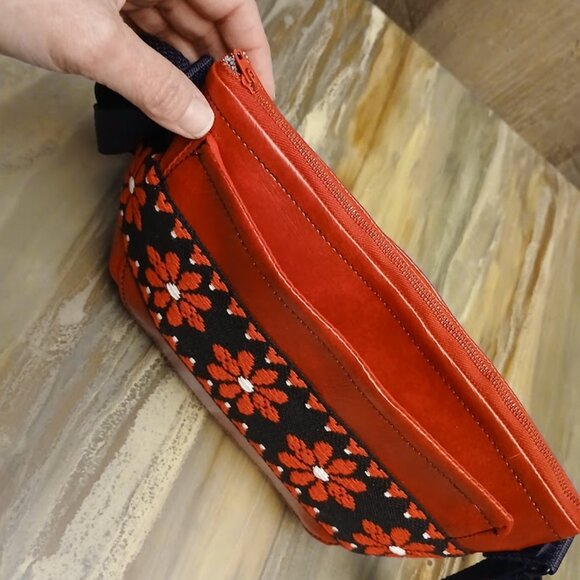 New Southwestern New Mexico style Shoulder Purse Tapestry trim Red Black Vinyl - Picture 6 of 12